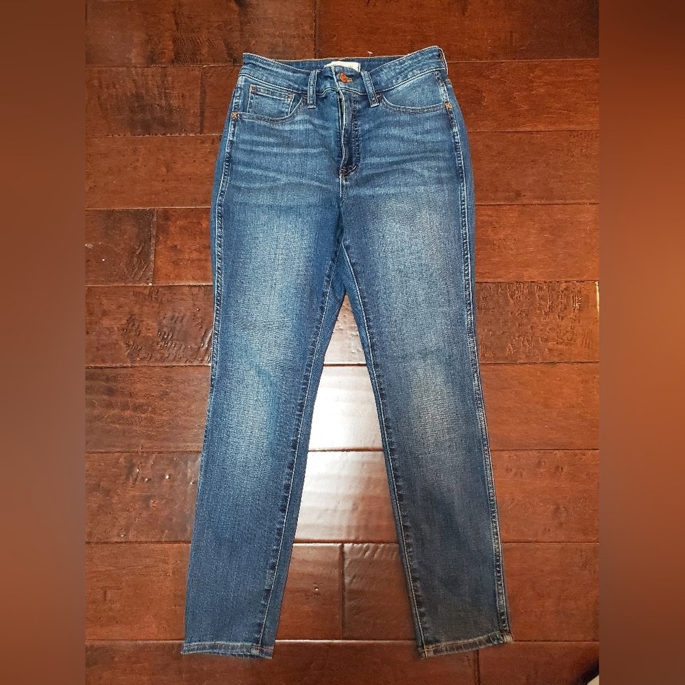Madewell - Petite Curvy Roadtripper Jeans | Playford Wash